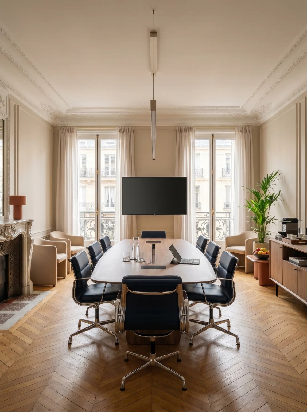 Salle de réunion d'un local professionnel haussmannien à Paris